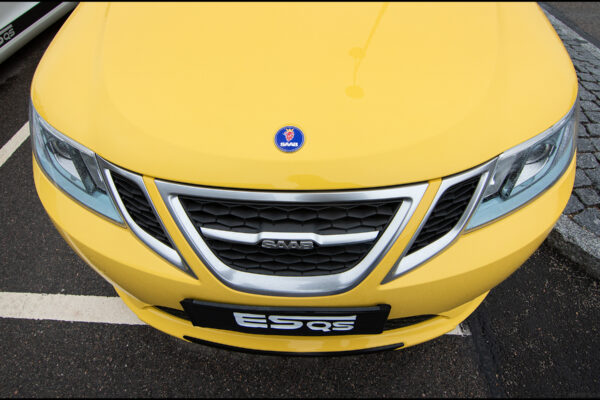 Honeycomb Grille Kit with the all new front spoiler for Saab 9-3 Griffin / Nevs